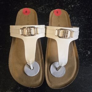 Tommy Hilfiger White Thong Sandals with Gold Logo Buckle